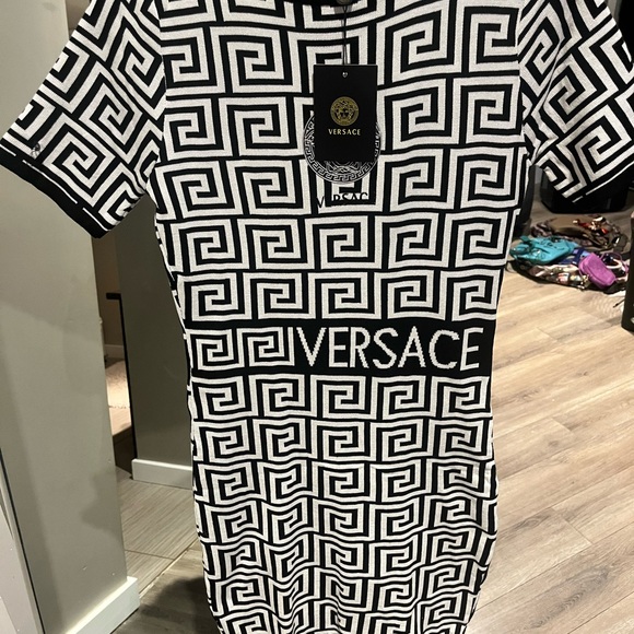 Sweater dress Versace - Picture 2 of 5